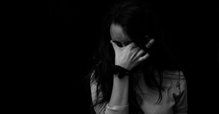 9920-anxious-man-juan-pablo-serrano-arenas-pexels.jpg