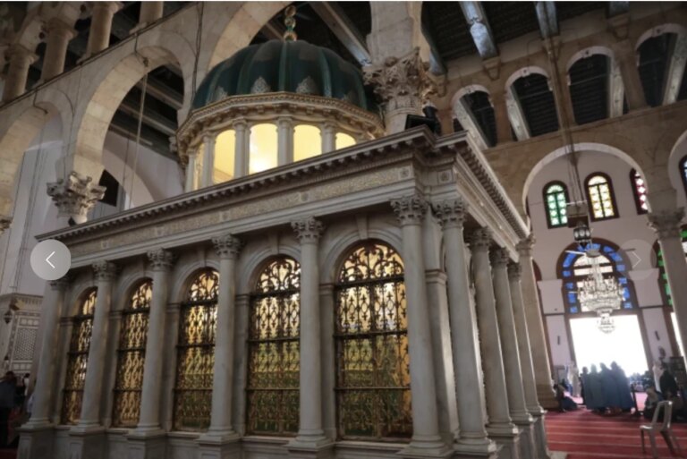 mosquebaptist.jpg