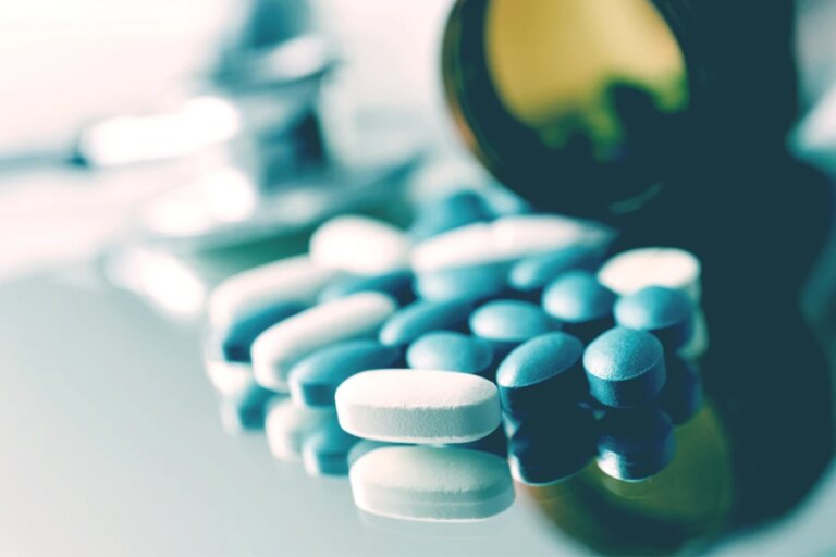 Euthanasia_pills_Credit_nito_Shutterstock_CNA.jpg