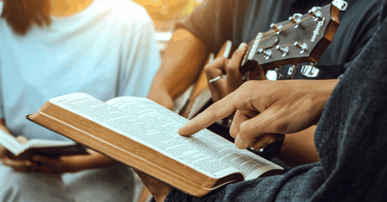 Group-of-people-reading-the-Bible-and-worshipping-God.png