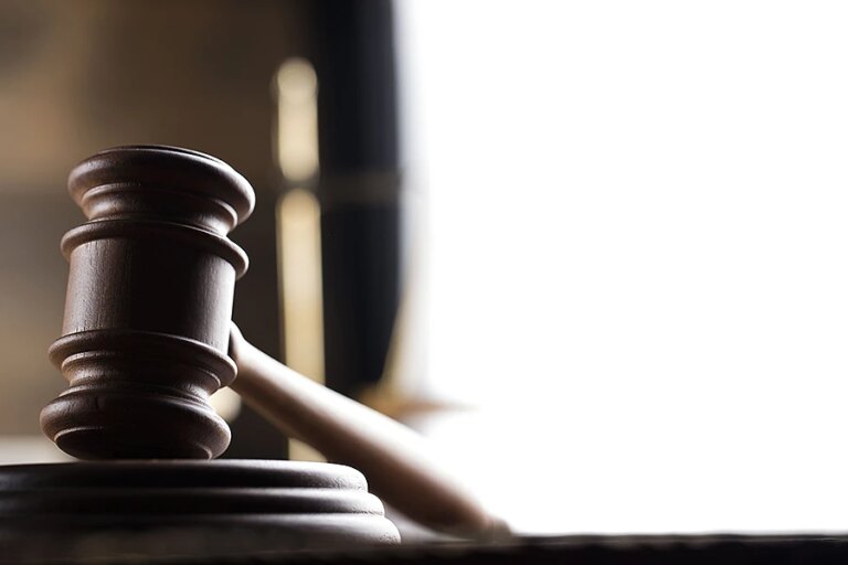 Judges_mallet_Credit_Zolnierek_Shutterstock_CNA.jpg