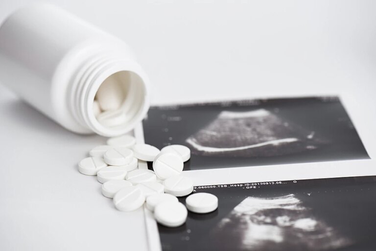 Pills_ultrasound_Credit_Ivanko80_Shutterstock_CNA.jpg