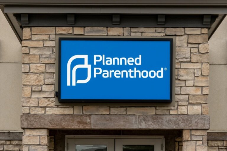 plannedparenthoodminneapolis051425.jpg