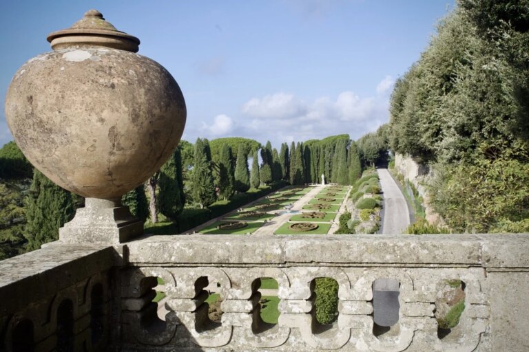 vaticangardens5011025.jpeg