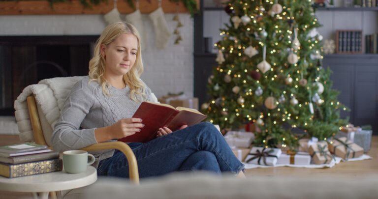 Christmas_Gift_Guide-Header-L.jpg