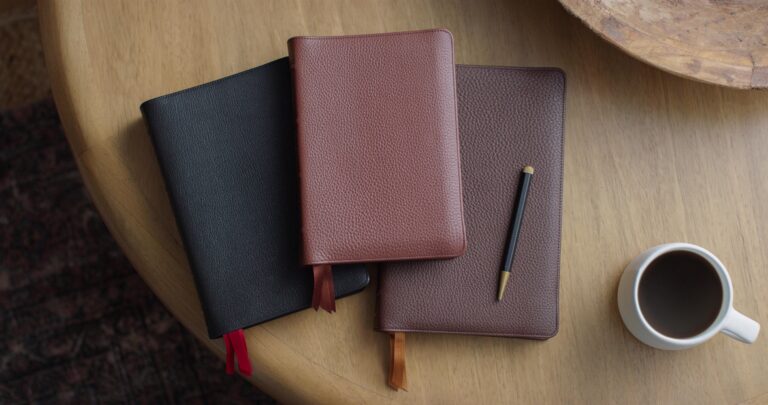 Heirloom_Bibles-02-L.jpg