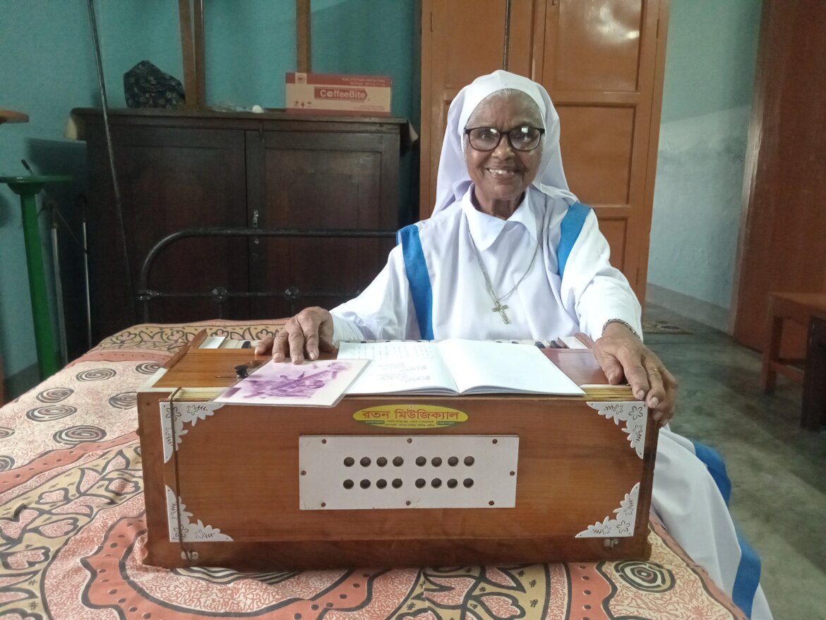 sistermaryamiya.jpg
