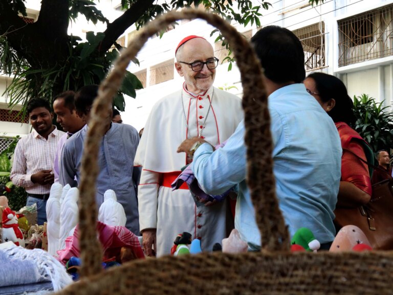 czernybangladesh110625.jpg