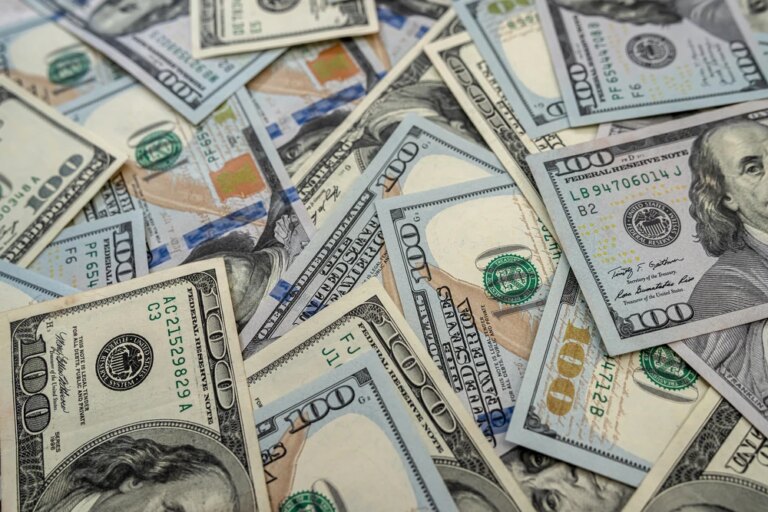 money110625.jpg