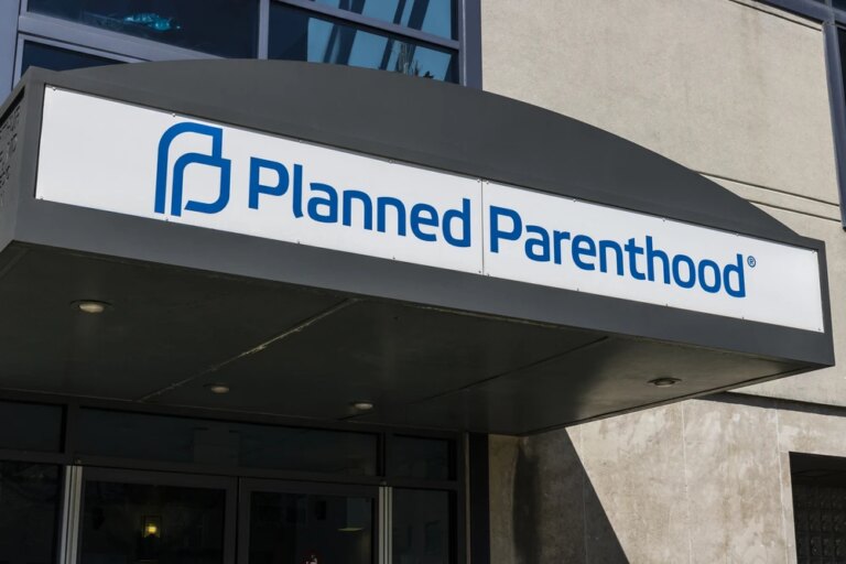 plannedparenthood110425.jpg