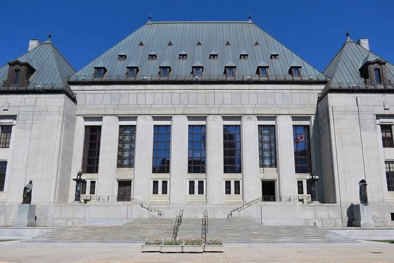 Supreme_Court_of_Canada_Ottawa_Credit_Robert_Linsdell_via_Flickr_CC_BY_20_CNA_3_20_15.jpg