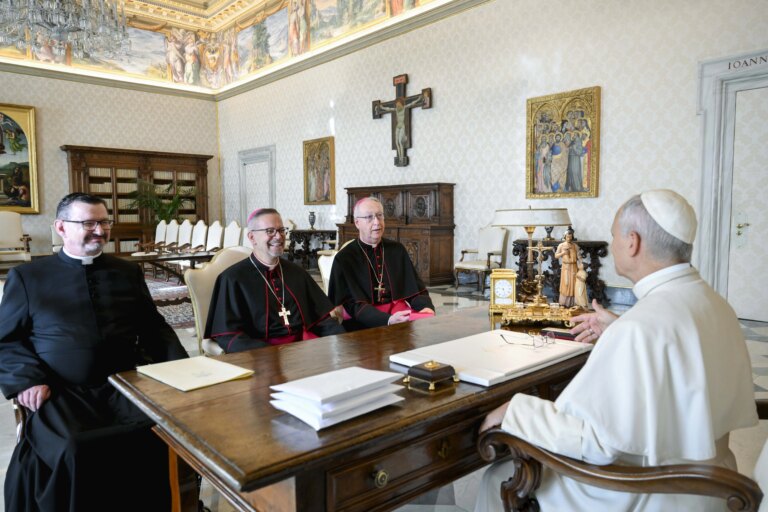 popeleocanadabishops120825.jpg