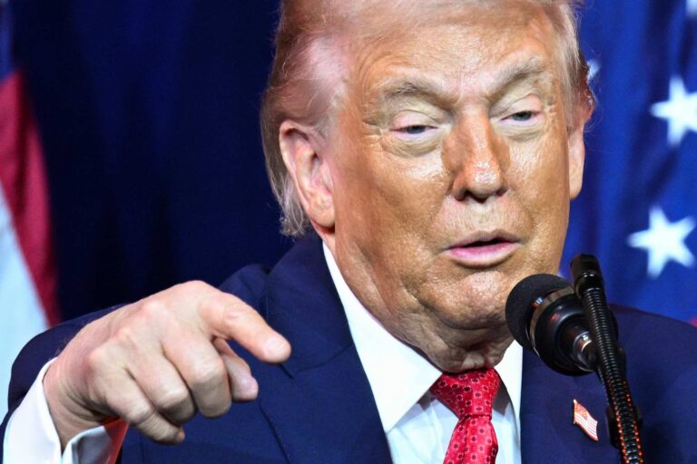 Trump-2254307072_nuiohf.jpg