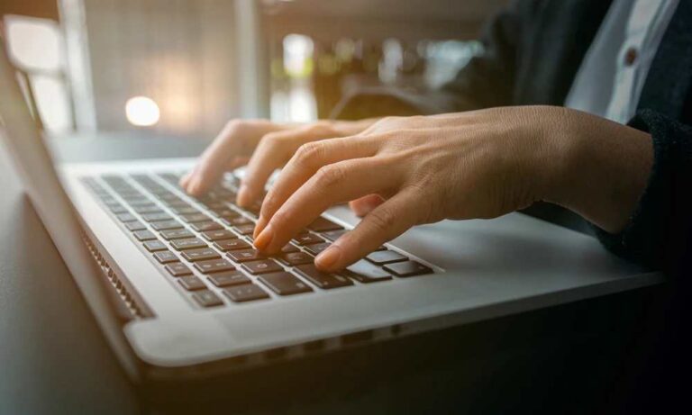 laptopcomputer083025.jpg