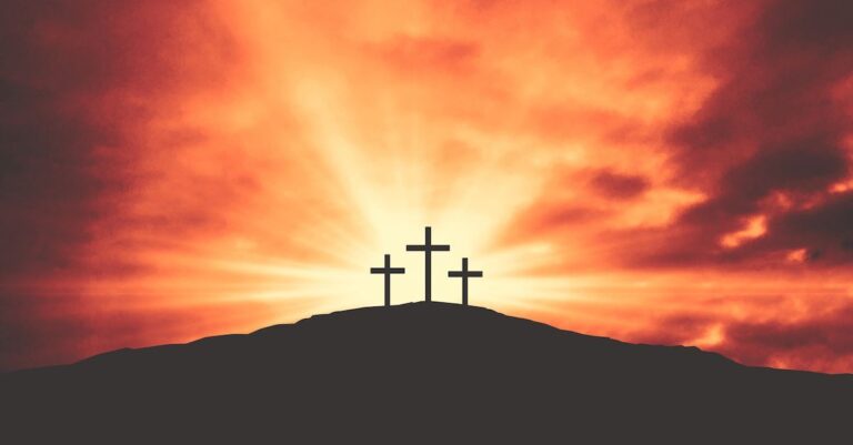 66431-crosses-easter-gettyimages-1132557625-irisima.1200w.tn_.jpg