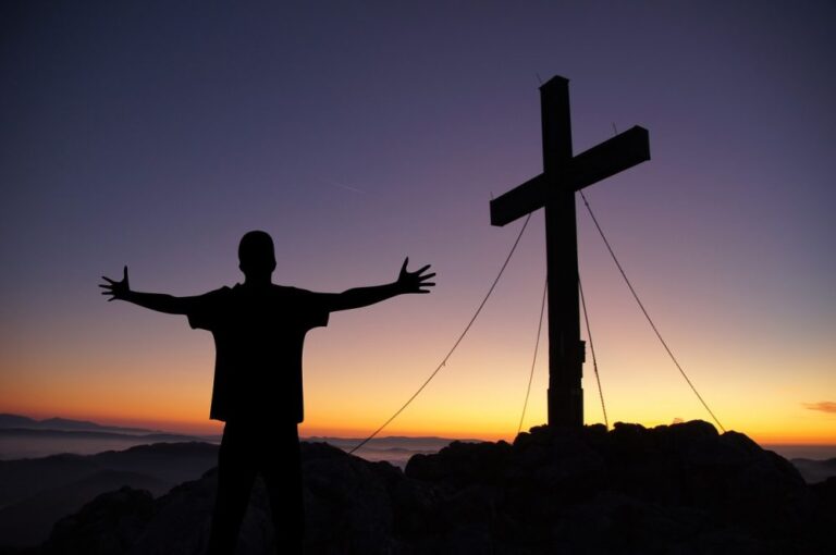 cross-1177327_1280-e1491535430895.jpg