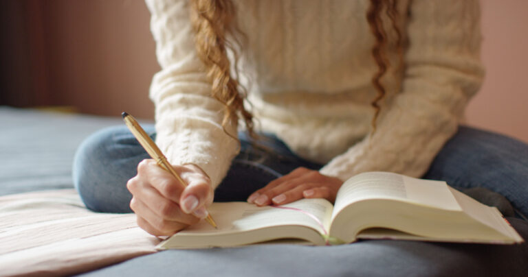 routine-regular-bible-study.jpg